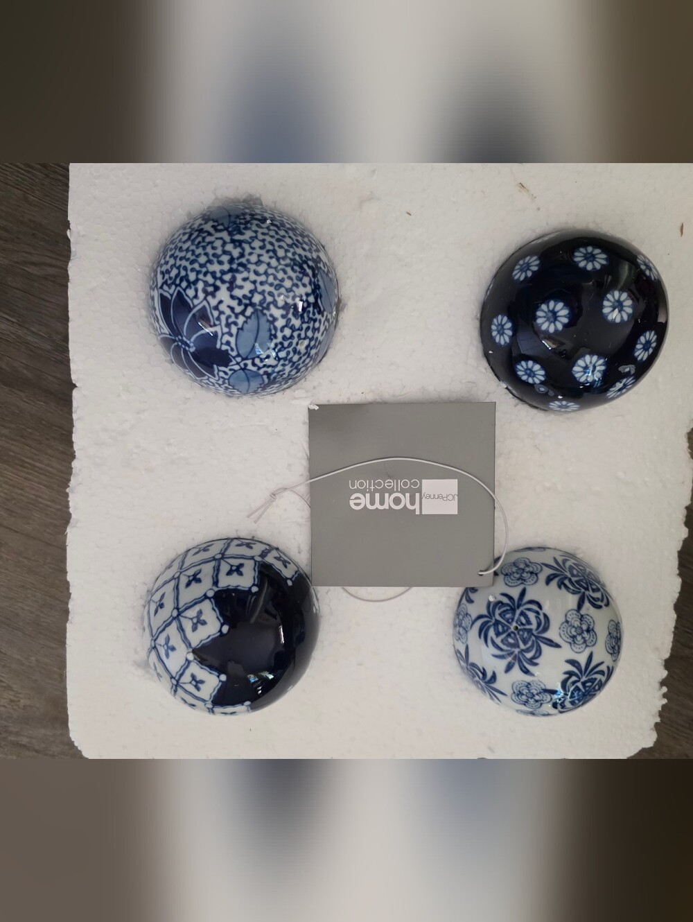 New Blue & White Bowl W 5 Orbs